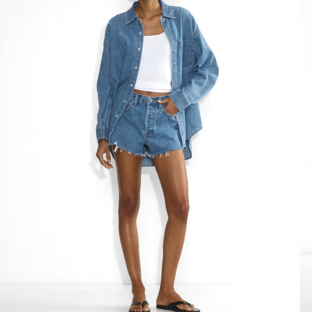 Aritzia Denim Forum Ex Boyfriend High Rise Straight Denim Short‎ Women's 26 NWT